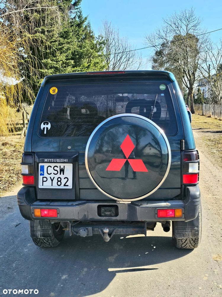 Mitsubishi Pajero 2.5 TD GL - 7