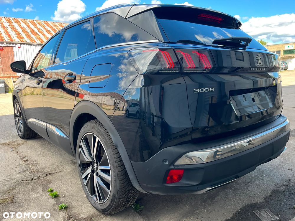 Peugeot 3008 1.6 PureTech HYbrid4 GT Line S&S EAT8 - 4