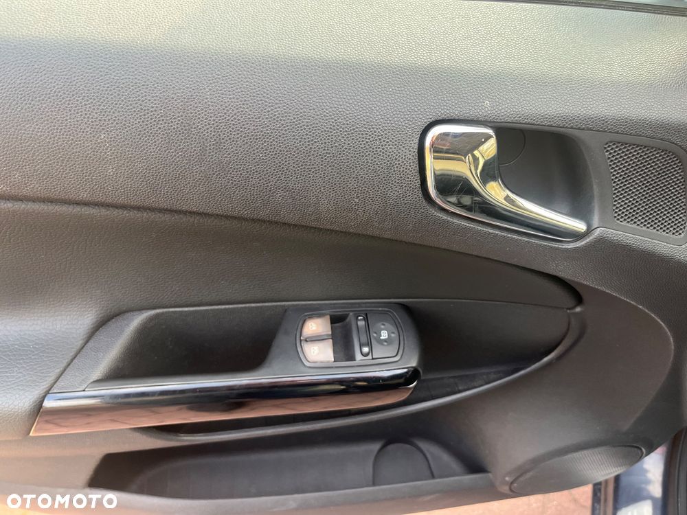 Opel Corsa 1.2 16V Cosmo - 16