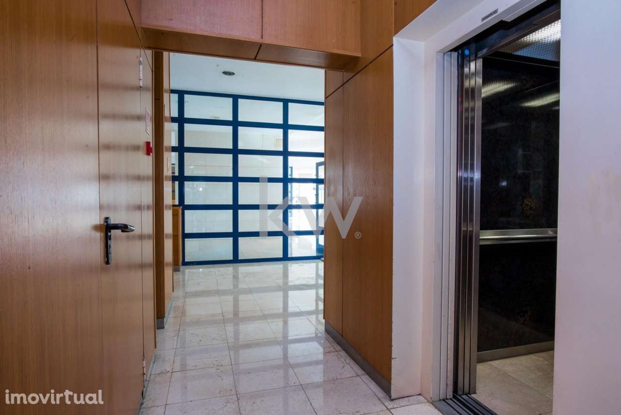 Apartamento T2 nas Twin Towers, com suite e elevador, Campolide, Lisbo - Grande imagem: 5/23