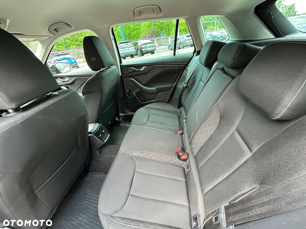 Skoda Kamiq 1.0 TSI Ambition - 12