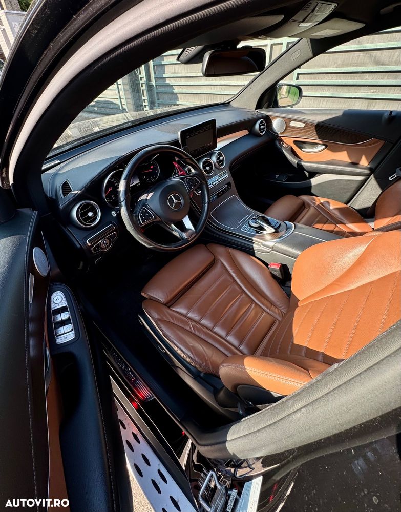 Mercedes-Benz GLC 220 d 4MATIC 9G-TRONIC AMG Line - 12