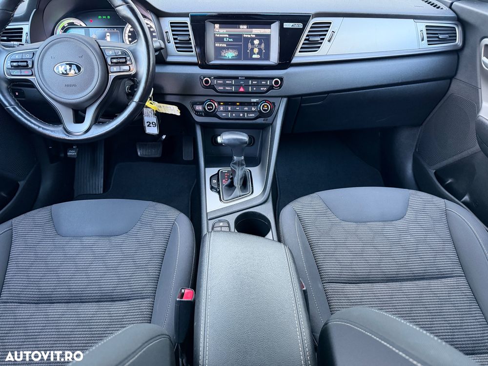 Kia Niro 1.6 GDI 2WD Aut. Vision - 13