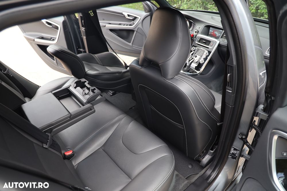 Volvo V60 - 14