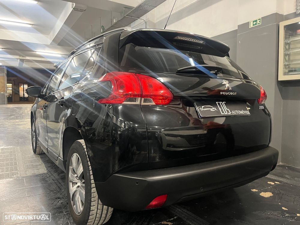 Peugeot 2008 1.2 PureTech Allure - 6