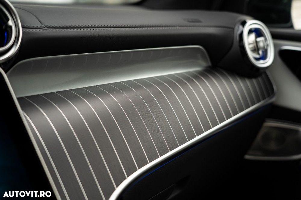 Mercedes-Benz GLC - 30