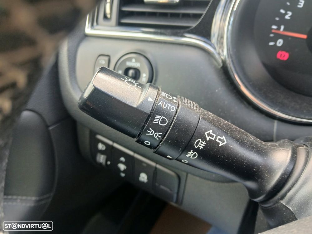 Kia Ceed 1.6 CRDi Nav Line - 27