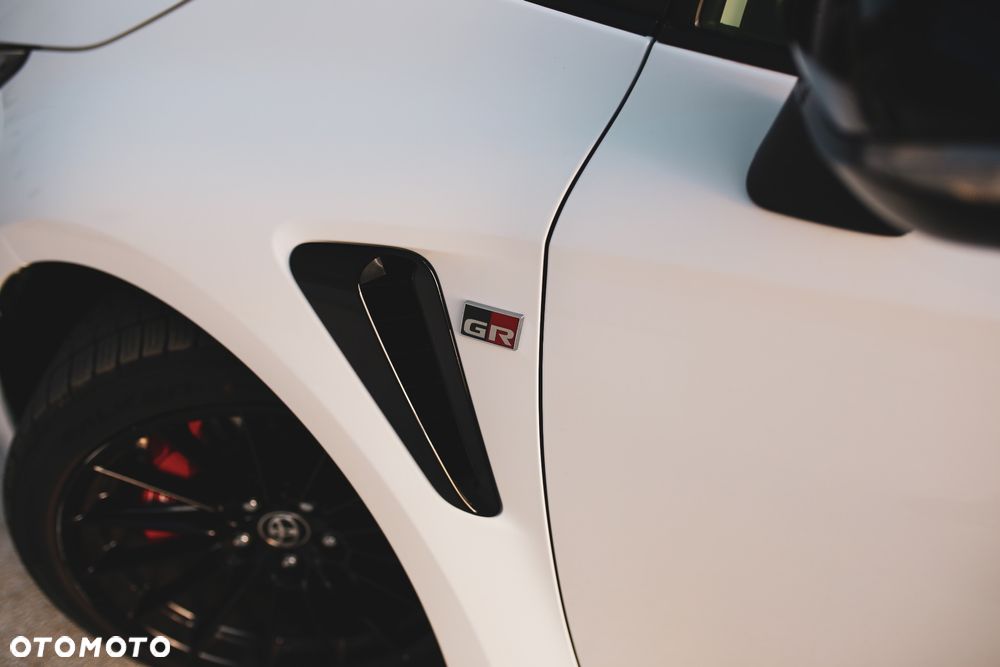 Toyota GR Corolla - 6