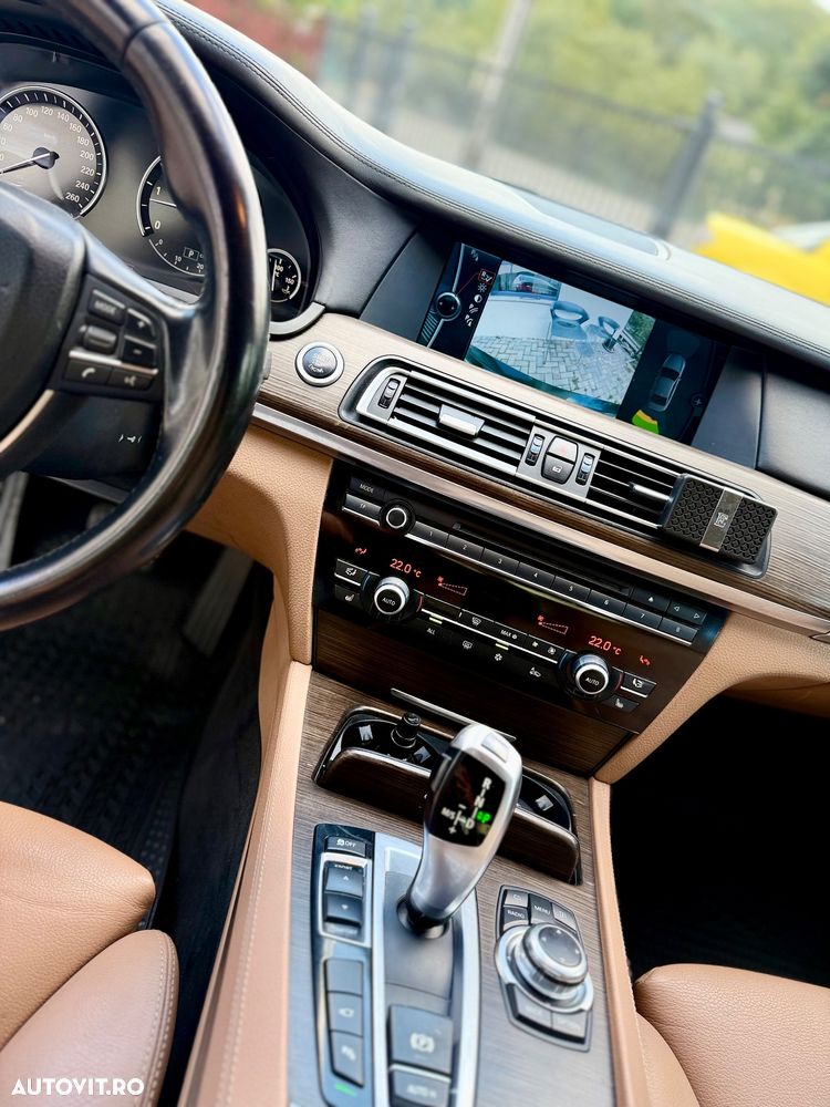 BMW Seria 7 730d - 13