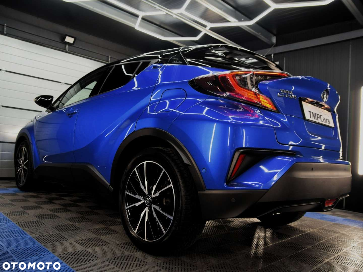 Toyota C-HR - 4