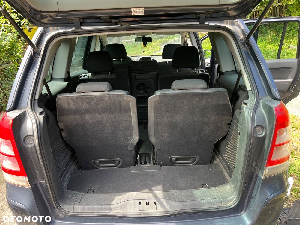 Opel Zafira - 9