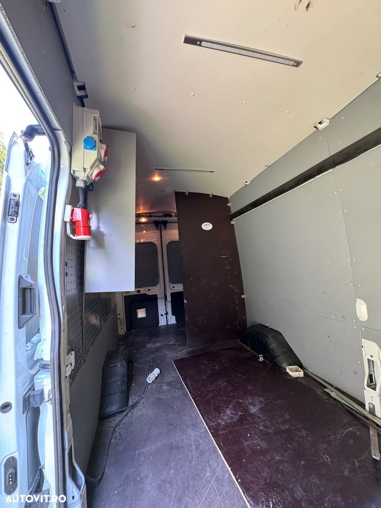 Ford Transit - 4