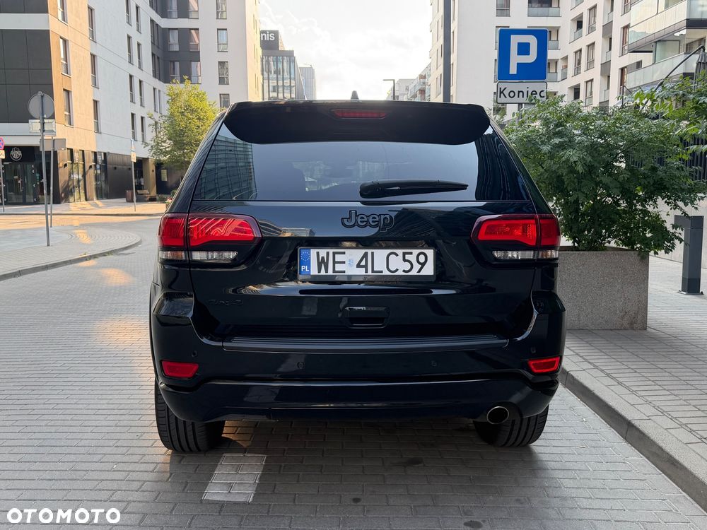 Jeep Grand Cherokee - 10