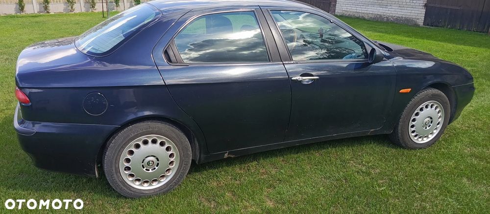 Alfa Romeo 156 1.6 16V Twin Spark Distinctive - 4