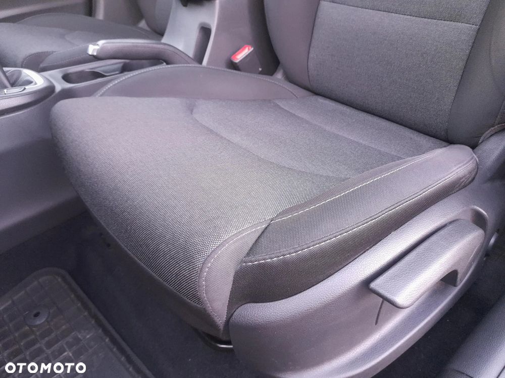 Hyundai i30 1.5 DPI Comfort - 12