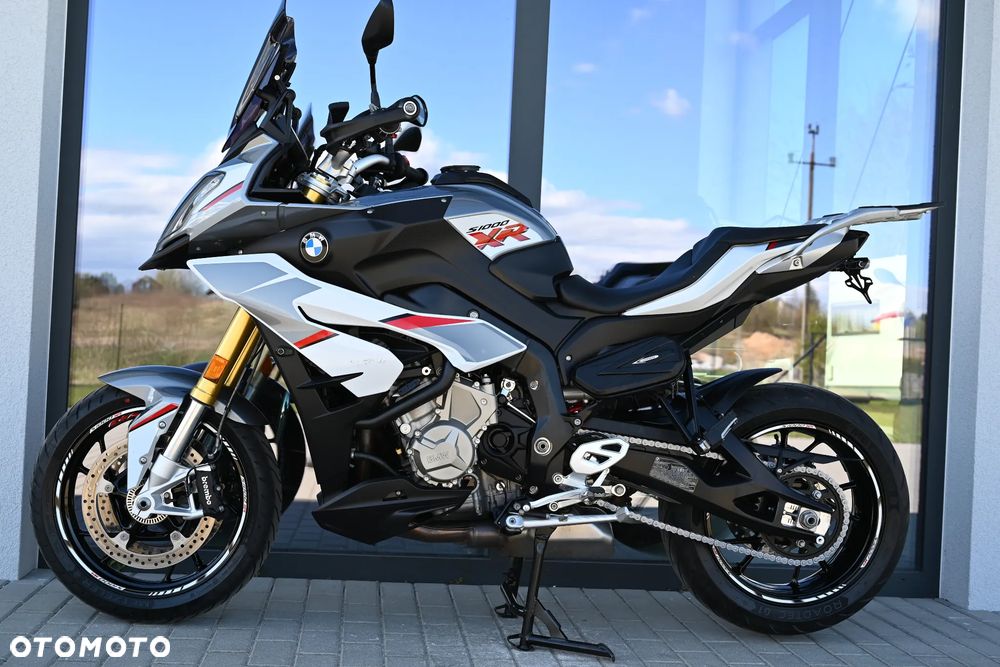 BMW XR - 3