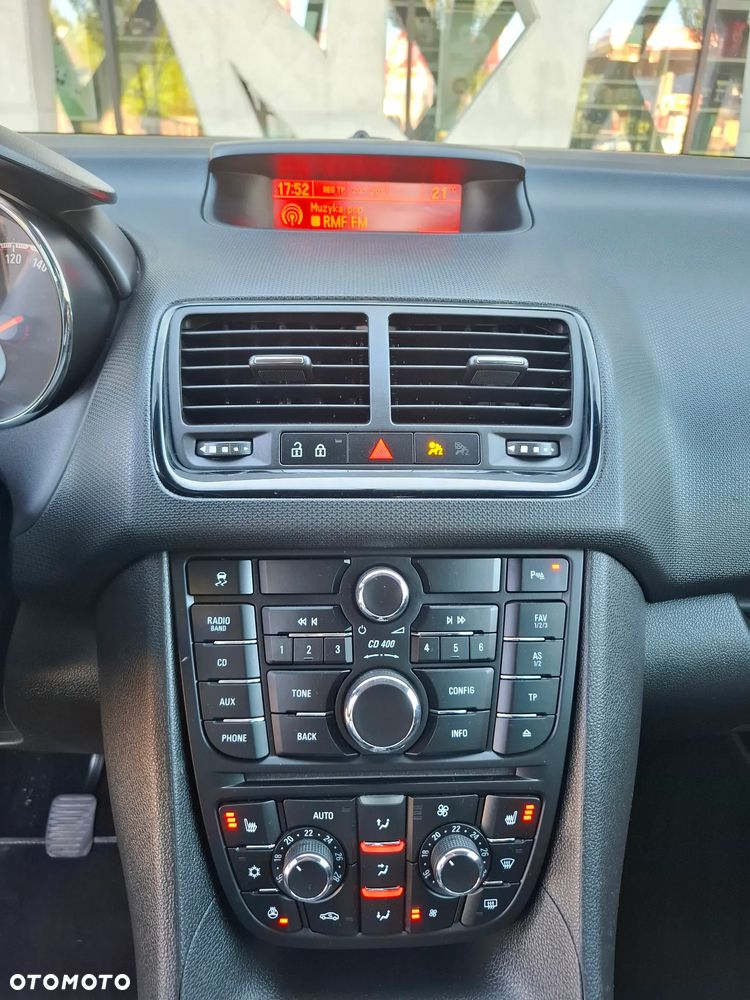 Opel Meriva 1.4 T Cosmo - 24