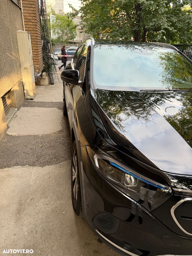 Mercedes-Benz EQA 300 4MATIC - 8