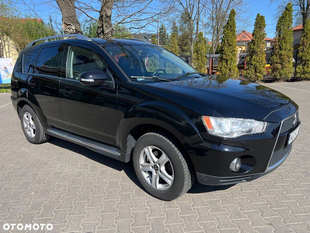 Mitsubishi Outlander 2.0 DID Instyle - 3