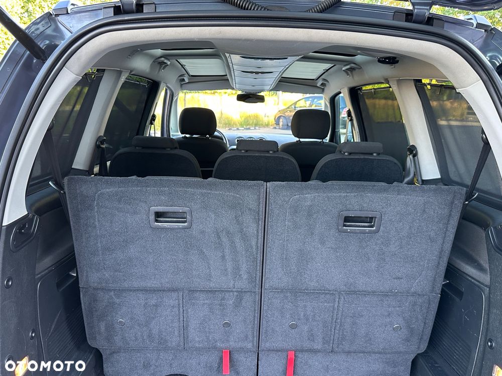 Ford Galaxy 2.0 TDCi DPF Business Edition - 34