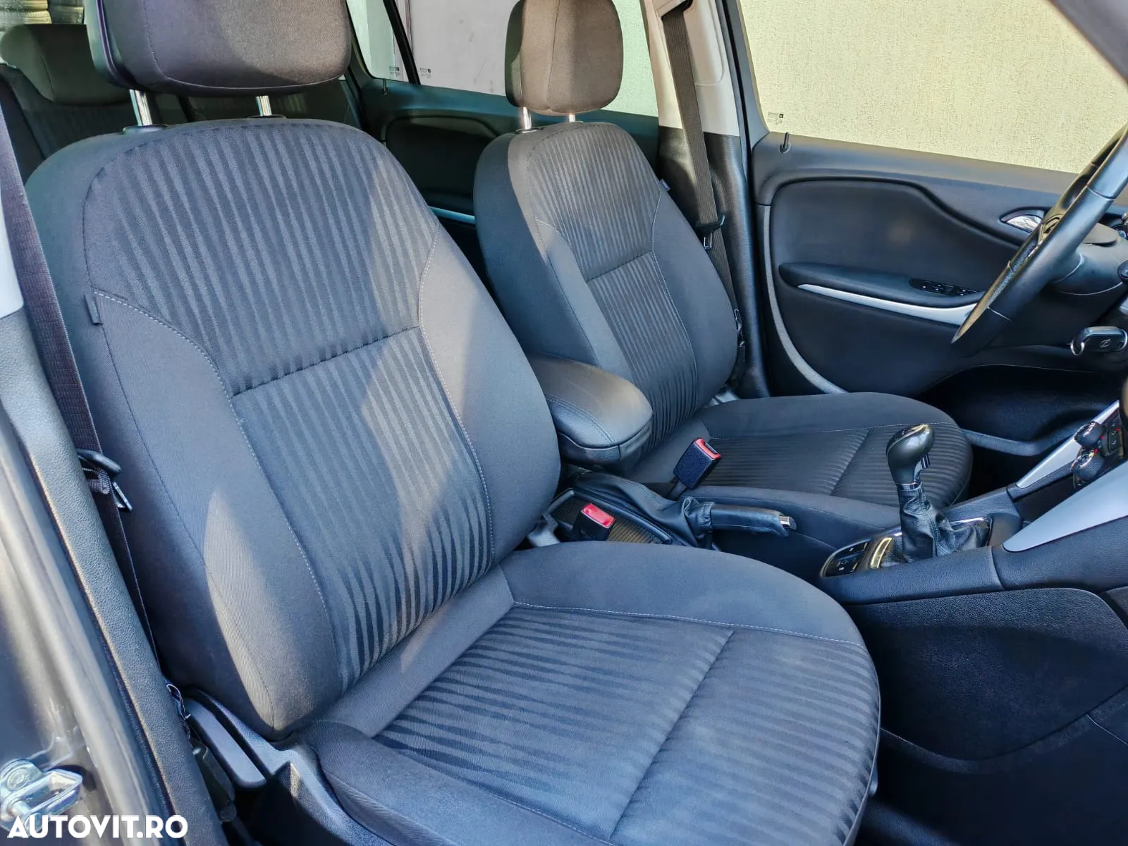 Opel Zafira Tourer 2.0 CDTI Start/Stop Essentia - 6