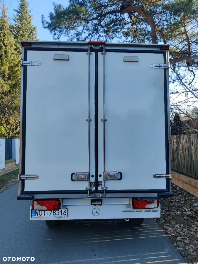 Mercedes-Benz Sprinter - 10