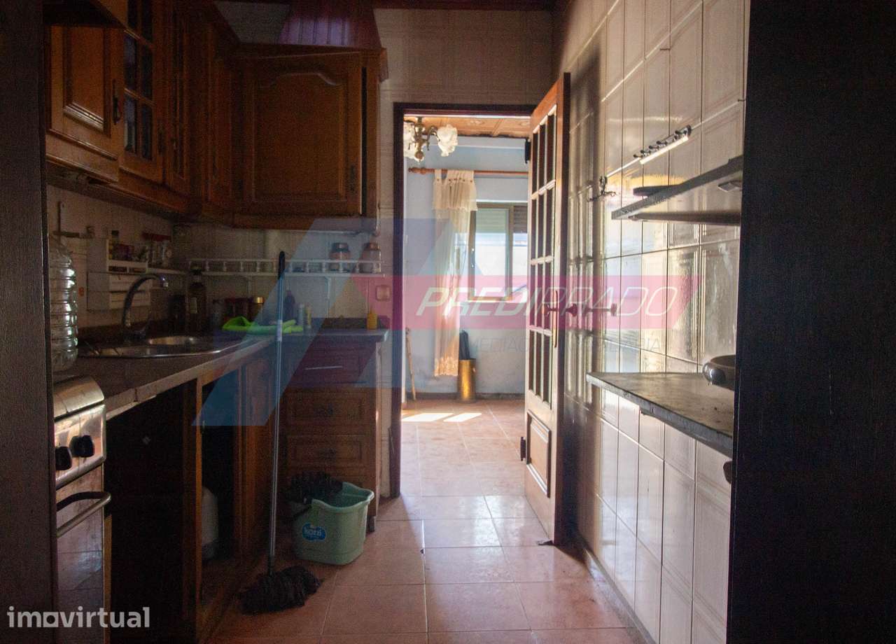 Moradia Térrea para Restauro - Grande imagem: 5/8