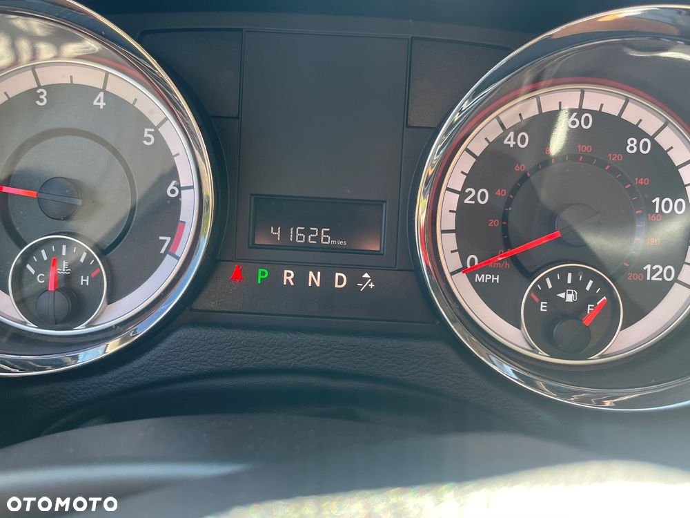Dodge Grand Caravan - 15