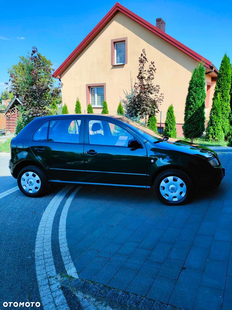 Skoda Fabia 1.4 16V Ambiente - 22