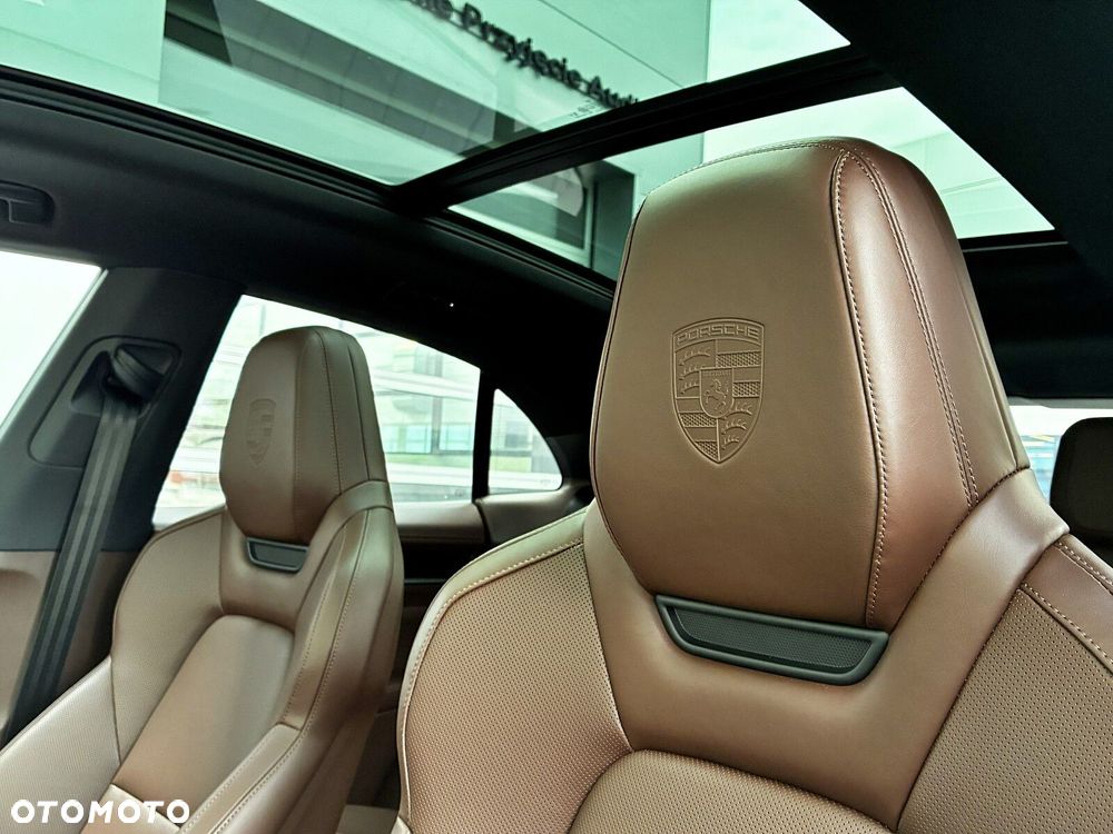 Porsche Macan - 33
