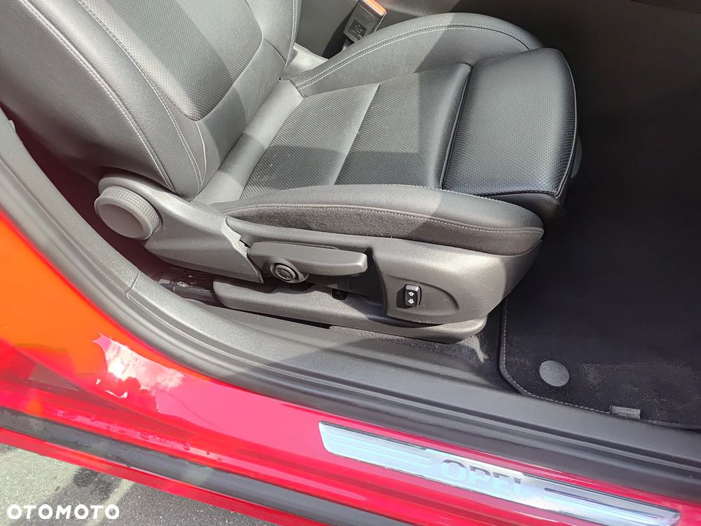 Opel Insignia - 23