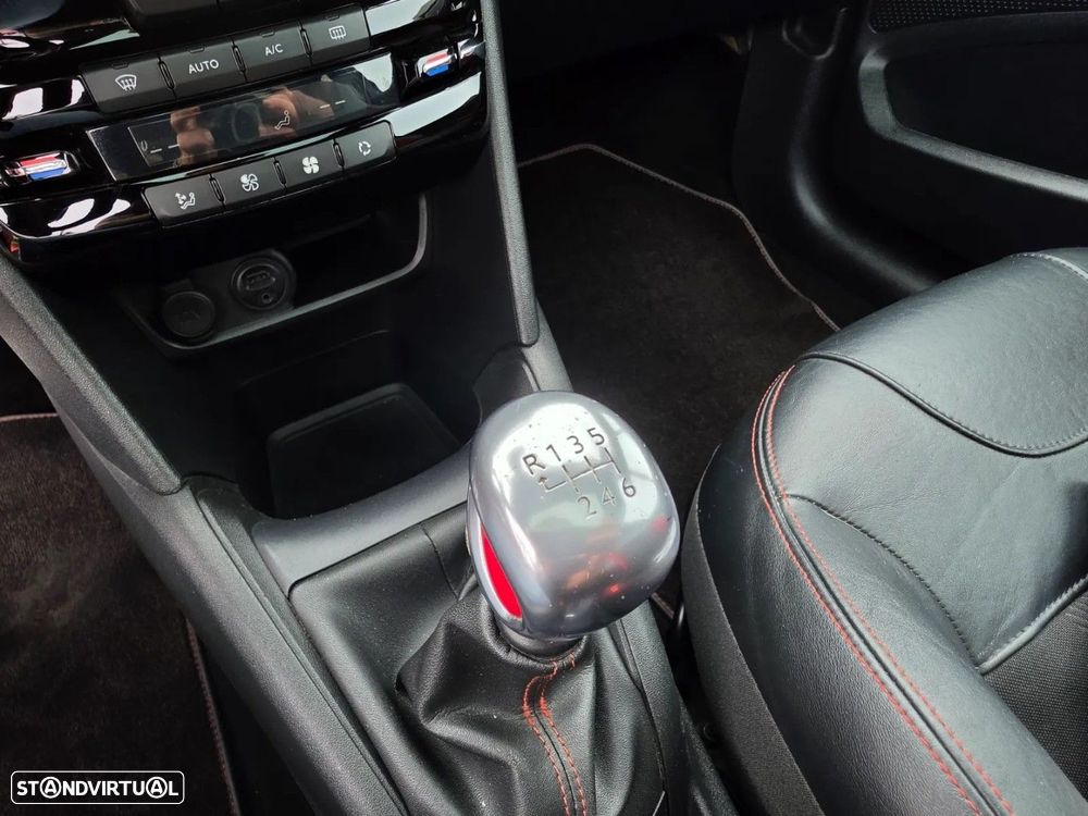 Peugeot 208 GTI 200 THP - 18