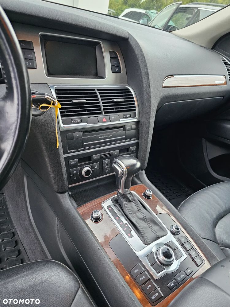 Audi Q7 3.0 TDI DPF clean diesel Quattro Tiptronic - 6