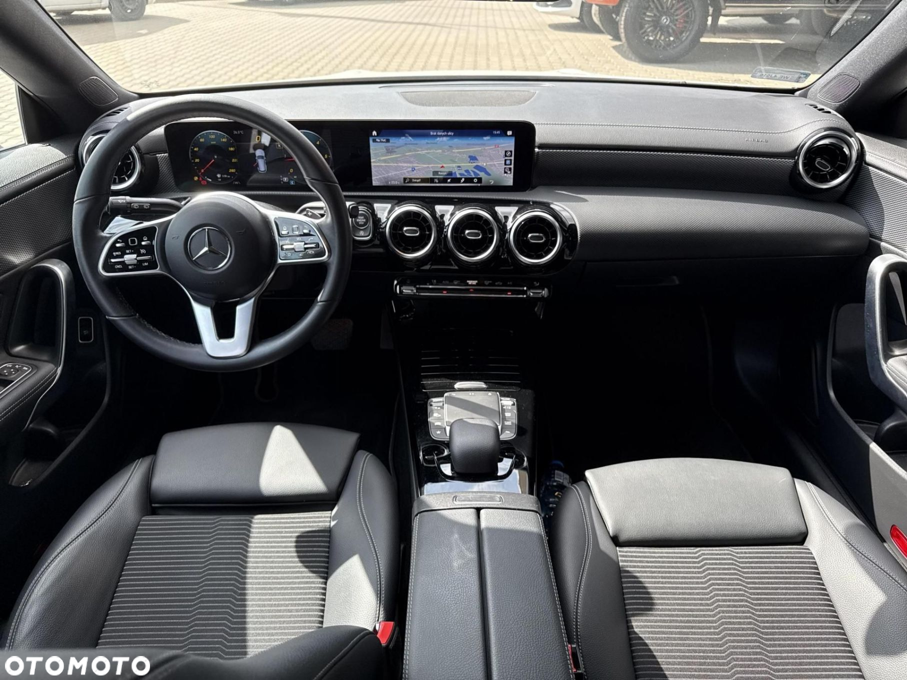 Mercedes-Benz CLA - 15