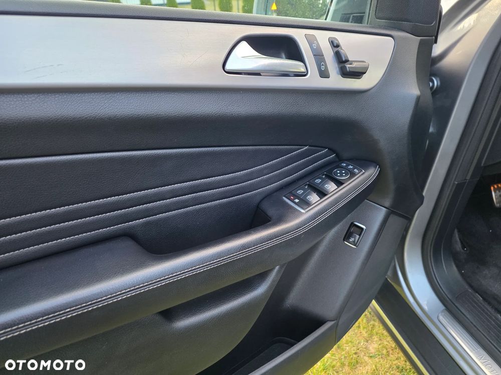 Mercedes-Benz ML - 17