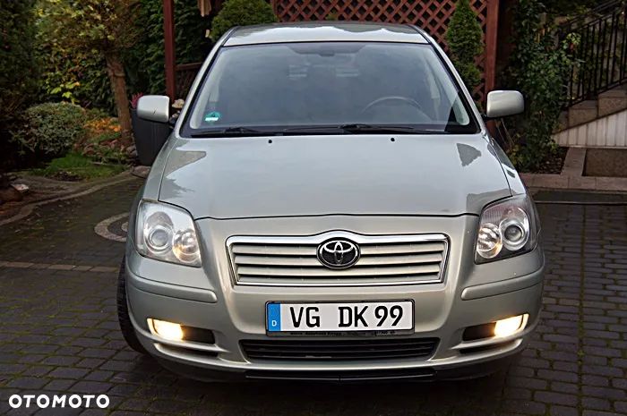 Toyota Avensis 1.8 VVT-i Luna - 10