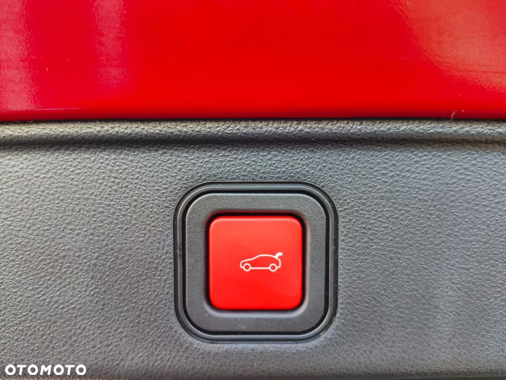 Fiat 600 HYBRID 125 Jahre Edition - 24
