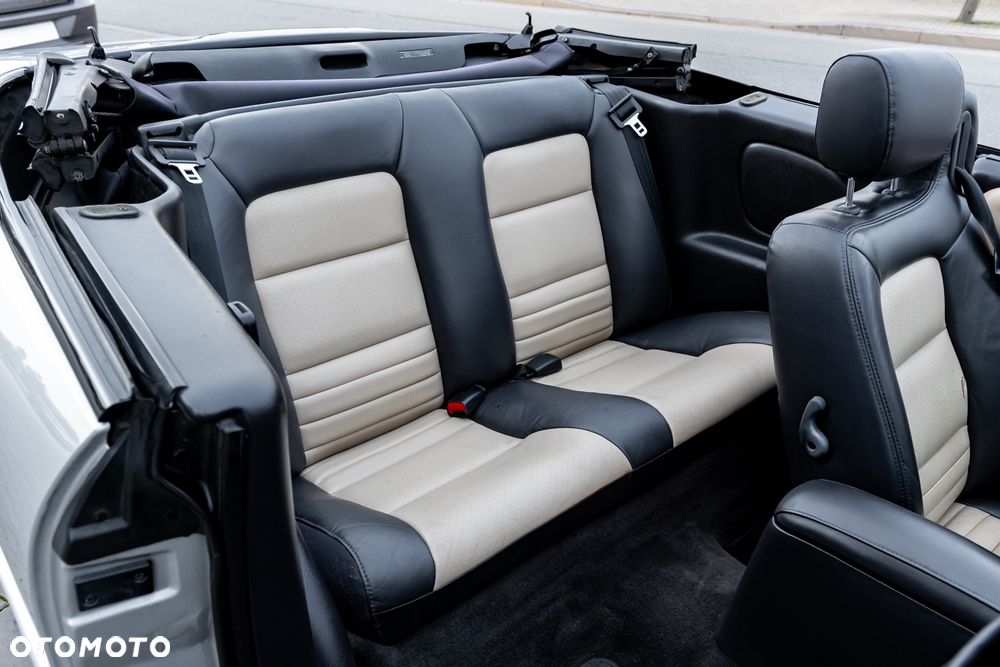 Chrysler Stratus - 27