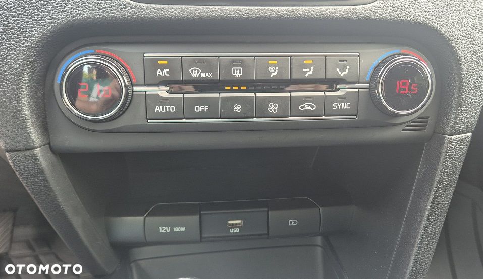 Kia Ceed 1.4 T-GDI M - 14