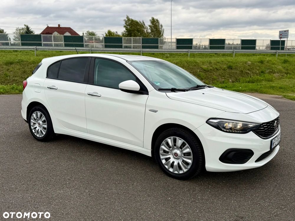Fiat Tipo 1.4 T-Jet 16v Easy - 16