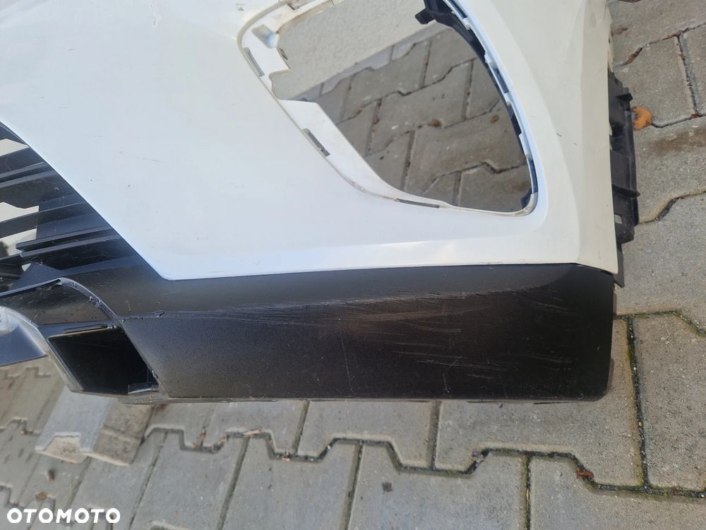 Zderzak Renault Captur II 2020 - - 9