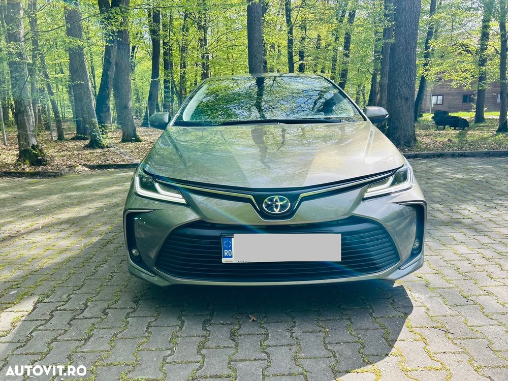 Toyota Corolla 1.8 HSD Business - 17