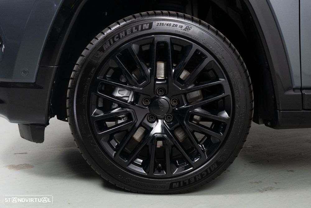 Jeep Compass 1.3 TG S - 21