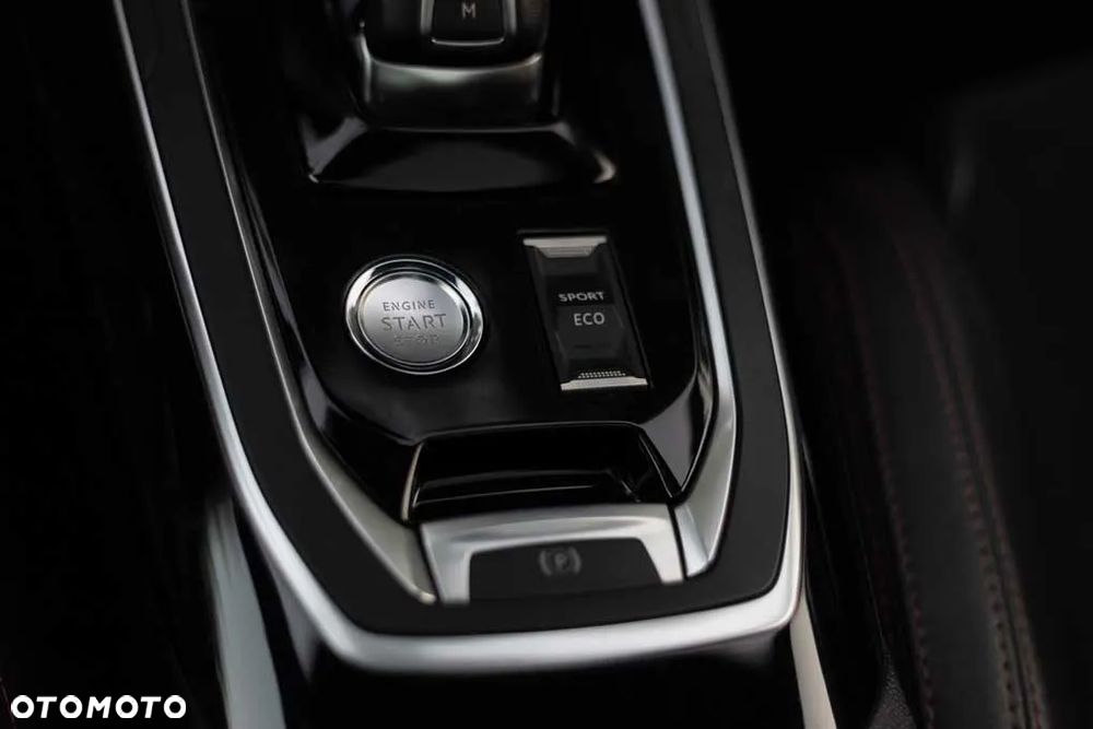 Peugeot 308 BlueHDi FAP 180 EAT8 Stop & Start GT - 15