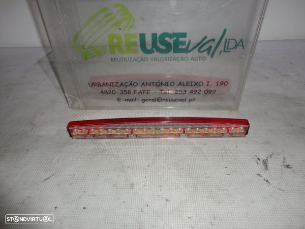 Farolim Stop Tampa Mala Centro Audi A4 (8E2, B6) - 1