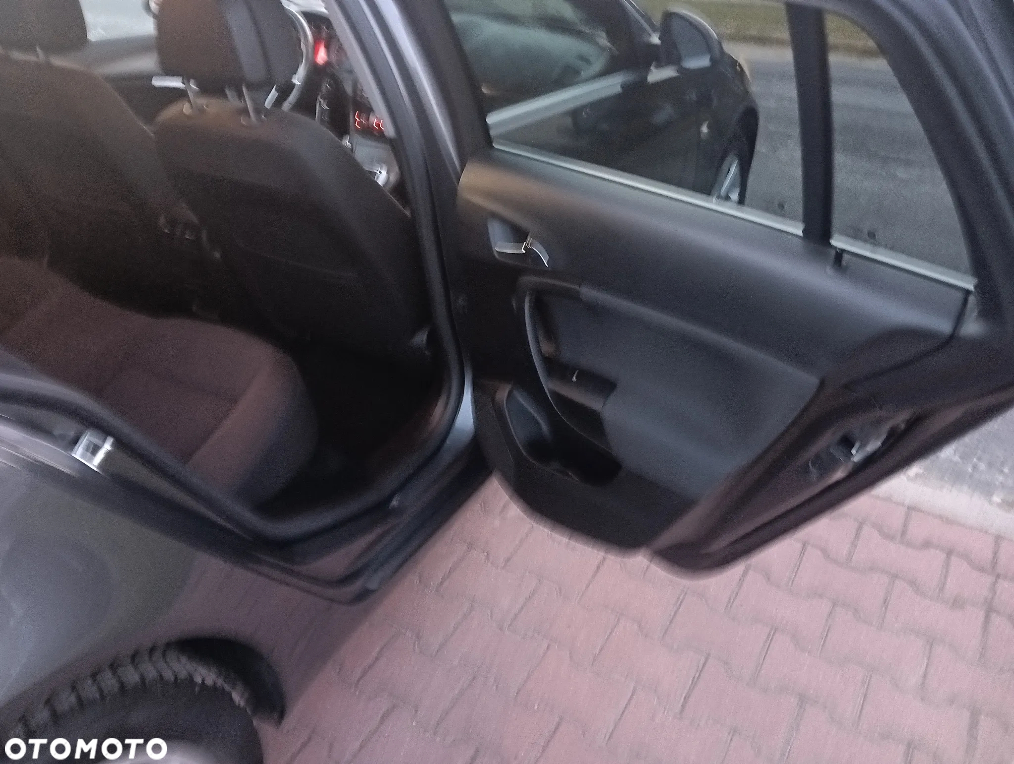 Opel Insignia 1.6 Turbo Sports Tourer - 17