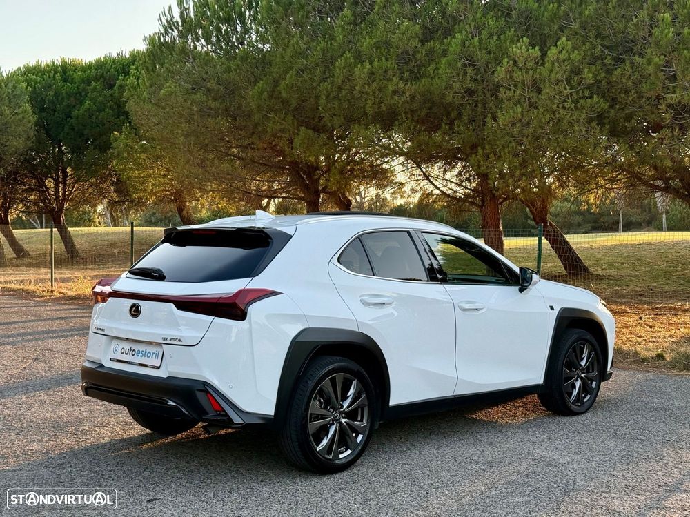 Lexus UX 250h F Sport - 6