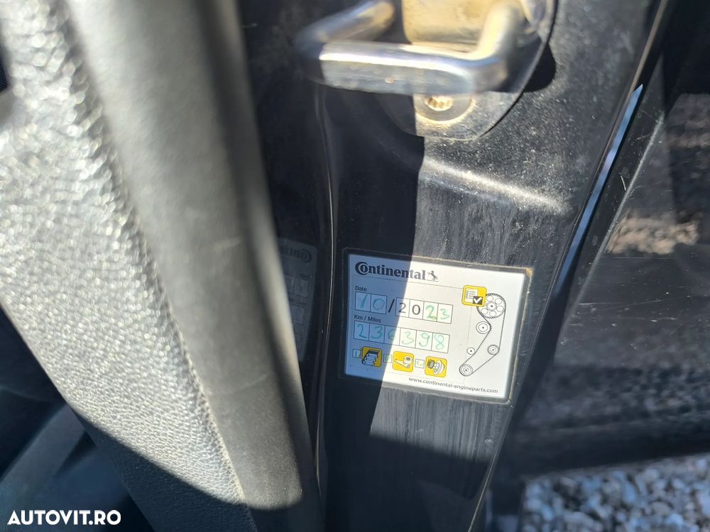 Volkswagen Golf 2.0 TDI DPF Edition - 12