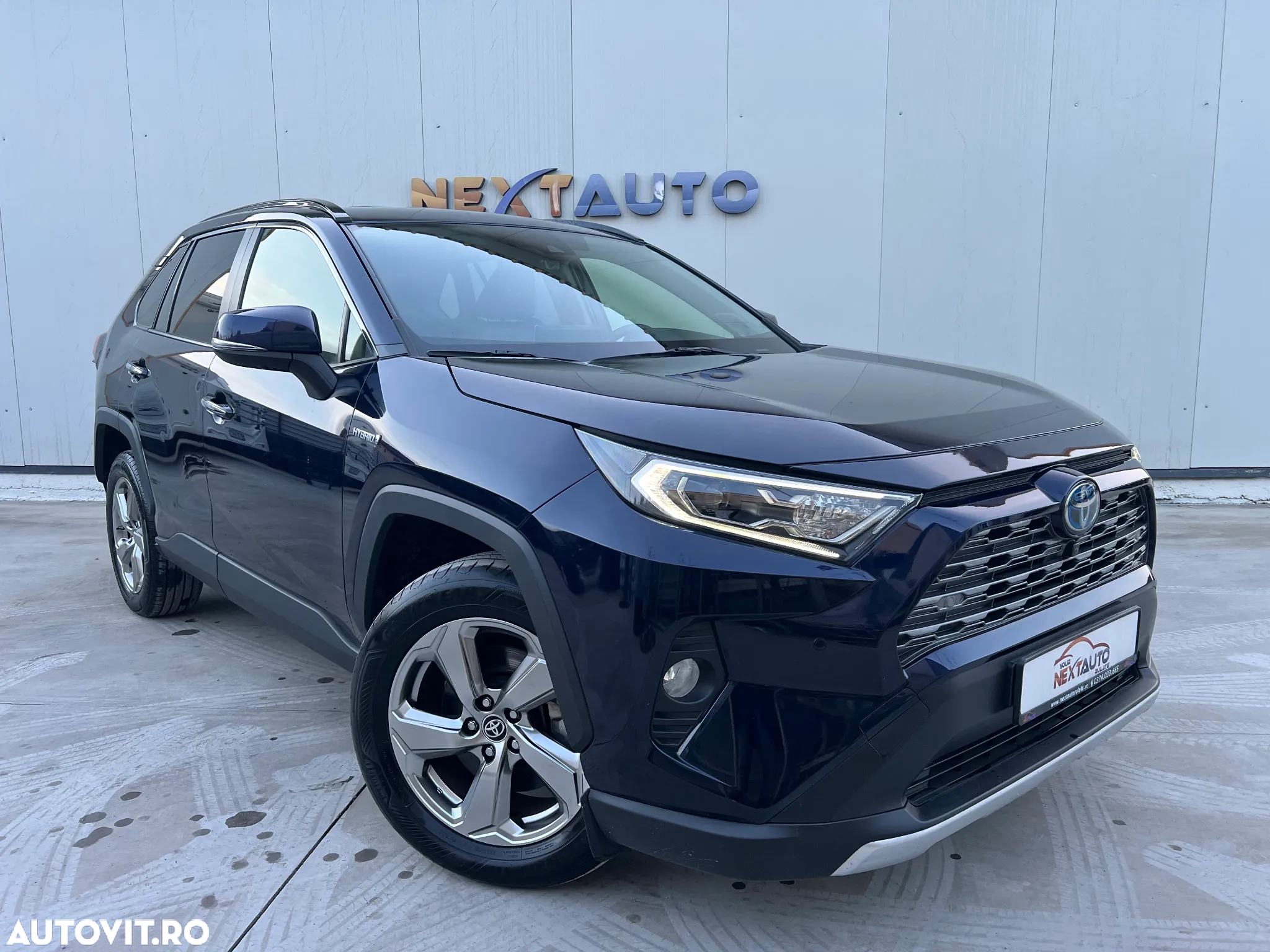 Toyota RAV4 - 3