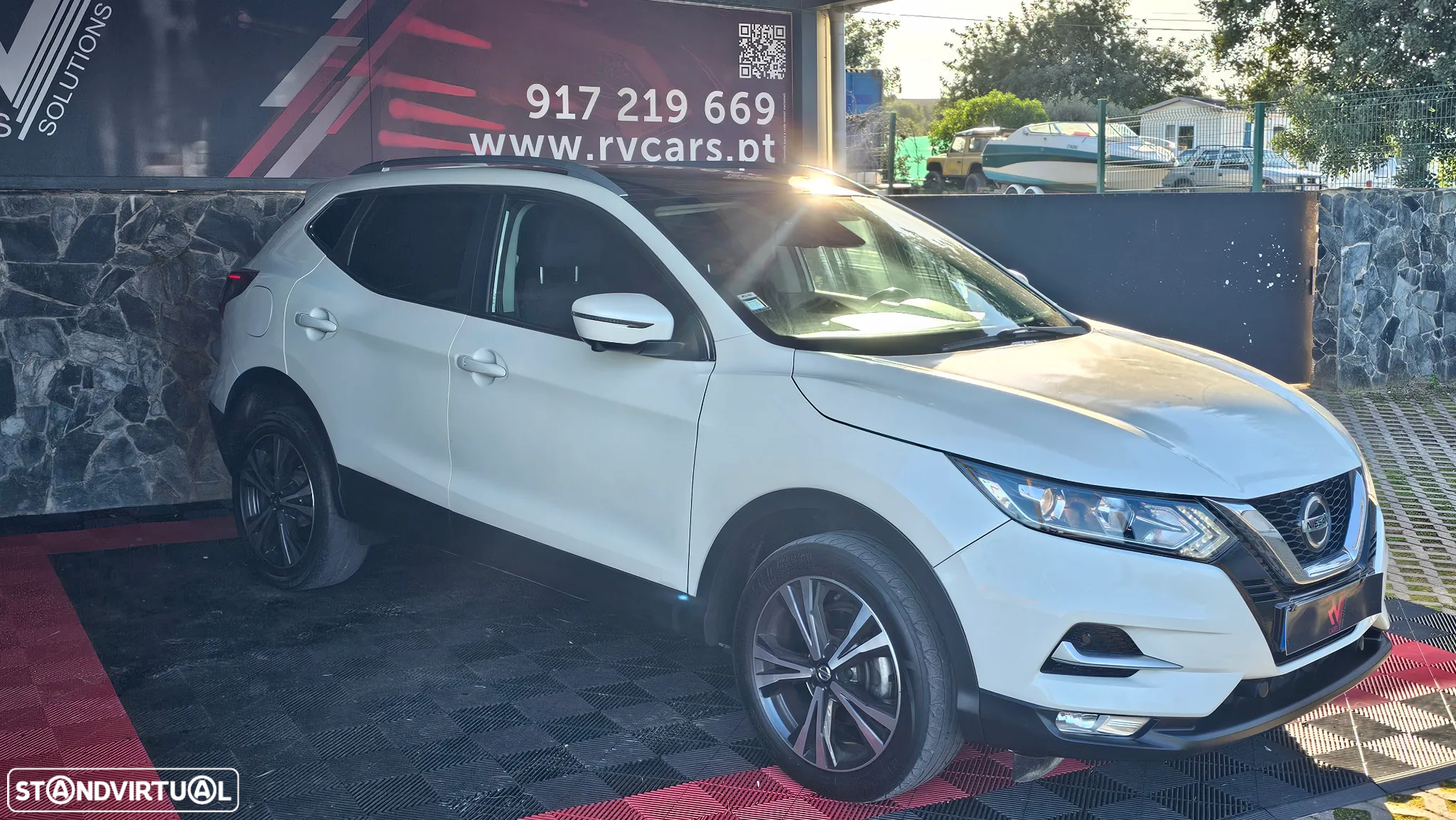 Nissan Qashqai 1.5 dCi N-Connecta J18+Led - 37